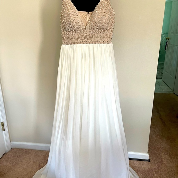 Princess Dress - Picture 1 of 4